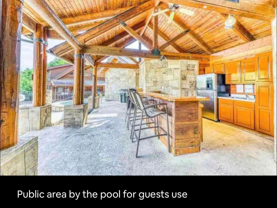 Condo With Pool Near Dollywood ピジョンフォージ エクステリア 写真